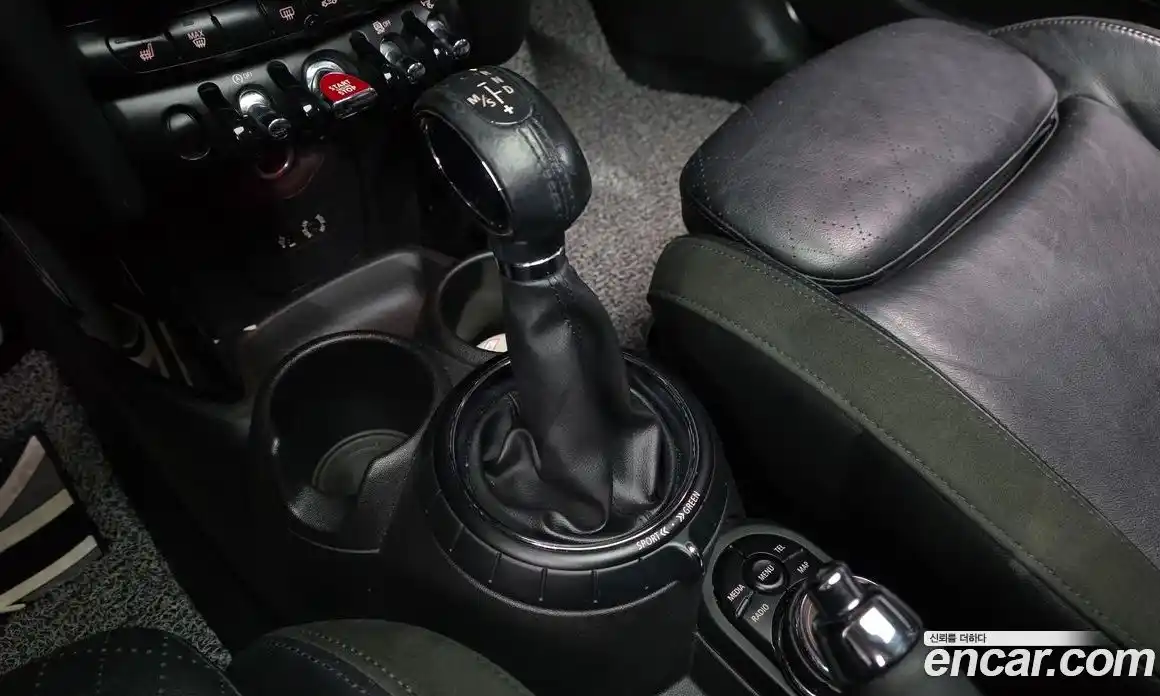 Mini Cooper 2015 2.0 гидро в Москве № 1837714, фото 9