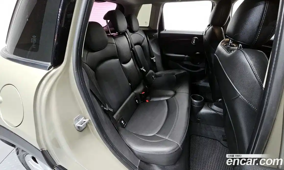 Mini Cooper 2019 1.5 гидро в Москве № 1837716, фото 16