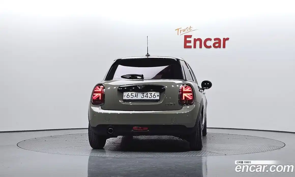 Mini Cooper 2019 1.5 гидро в Москве № 1837716, фото 4