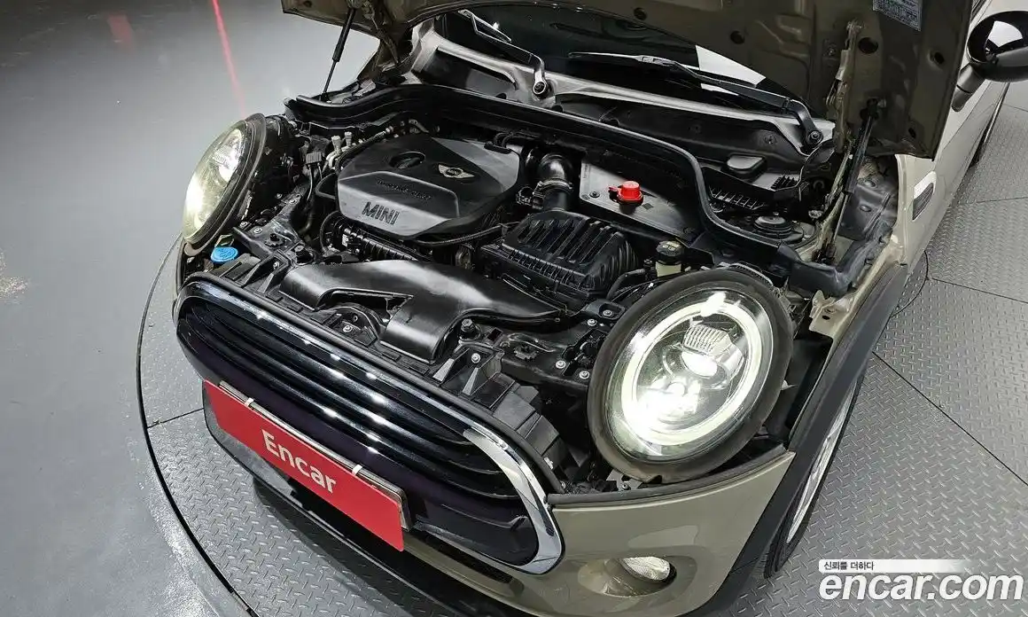 Mini Cooper 2019 1.5 гидро в Москве № 1837716, фото 6