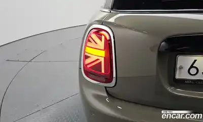 Mini Cooper 2019 1.5 гидро в Москве № 1837716, миниатюра 9