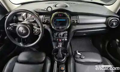 Mini Cooper 2019 1.5 гидро в Москве № 1837716, миниатюра 10