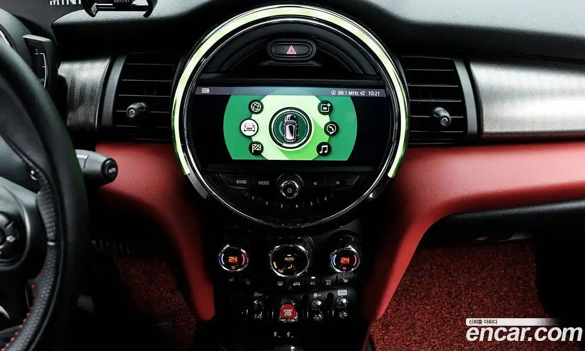 Mini Cooper Convertible 2019 2.0 гидро в Москве № 1837763, фото 15