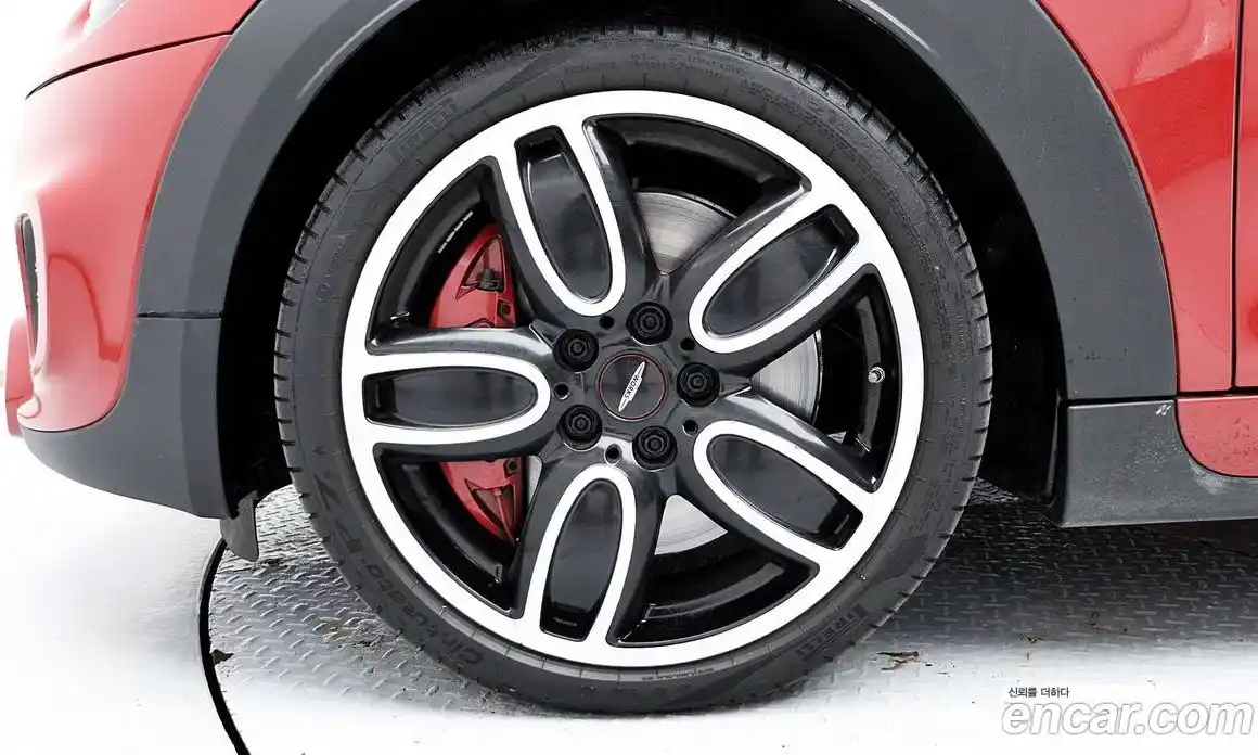 Mini Cooper Convertible 2019 2.0 гидро в Москве № 1837763, фото 5