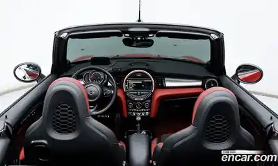 Mini Cooper Convertible 2019 2.0 гидро в Москве № 1837763, миниатюра 7