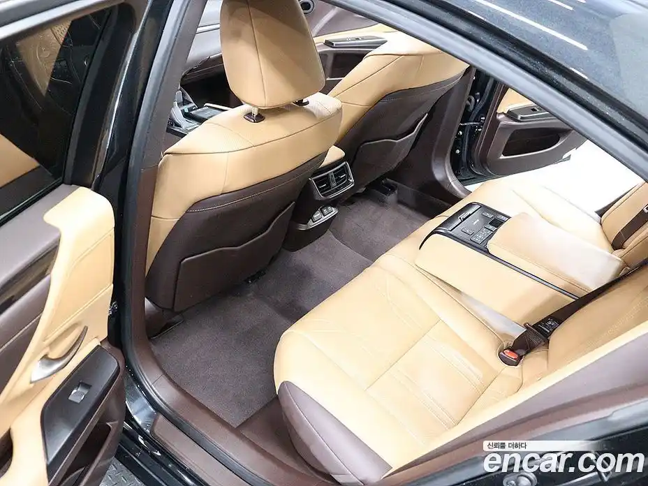 Lexus ES 2021 2.5 гидро в Москве № 1838006, фото 15