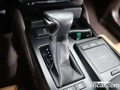 Lexus ES 2021 2.5 гидро в Москве № 1838006, миниатюра 8