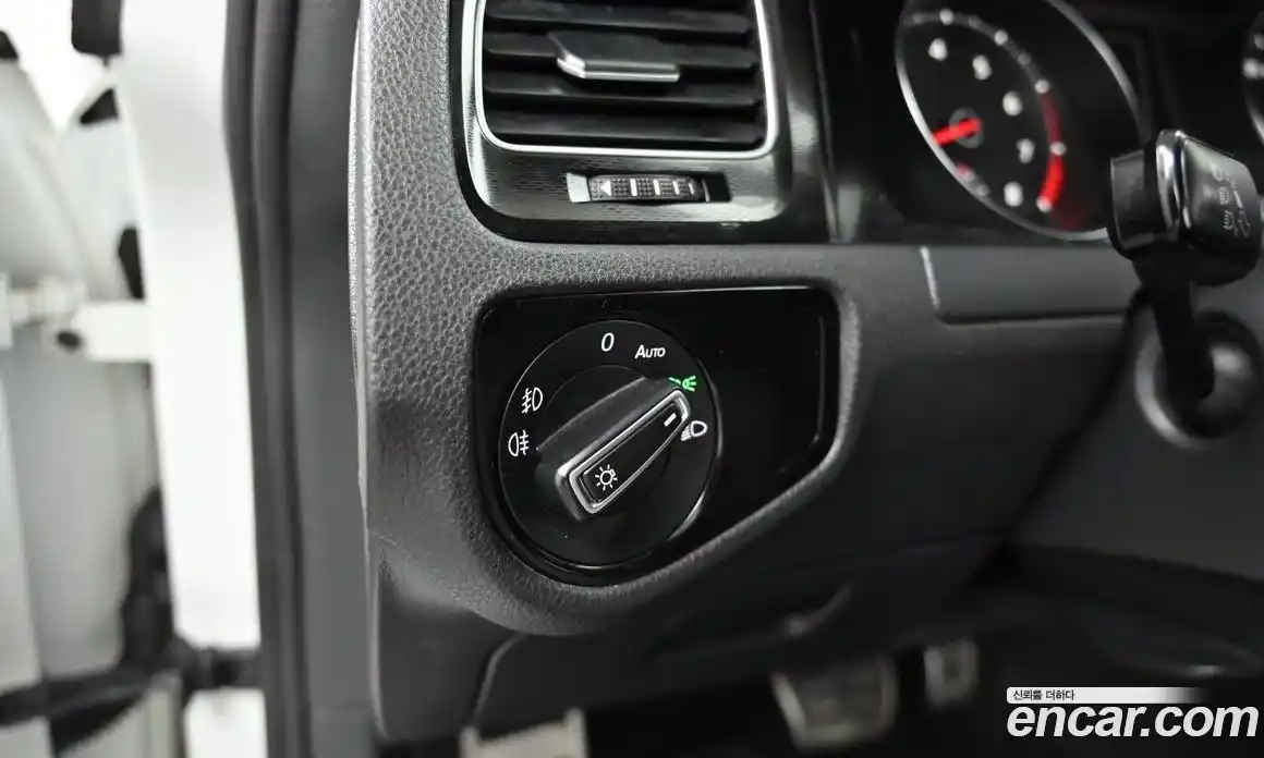 Volkswagen Golf 2014 2.0 гидро в Москве № 1838271, фото 16