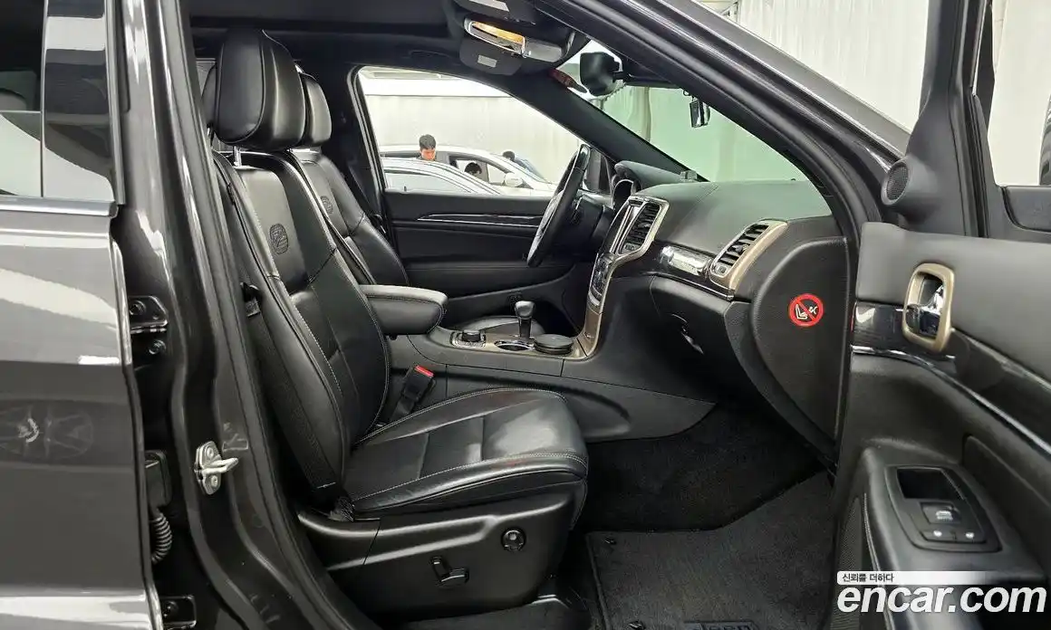 Jeep Cherokee 2015 3.6 гидро в Москве № 1838408, фото 11