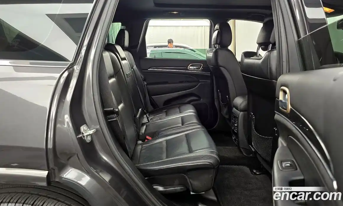 Jeep Cherokee 2015 3.6 гидро в Москве № 1838408, фото 12