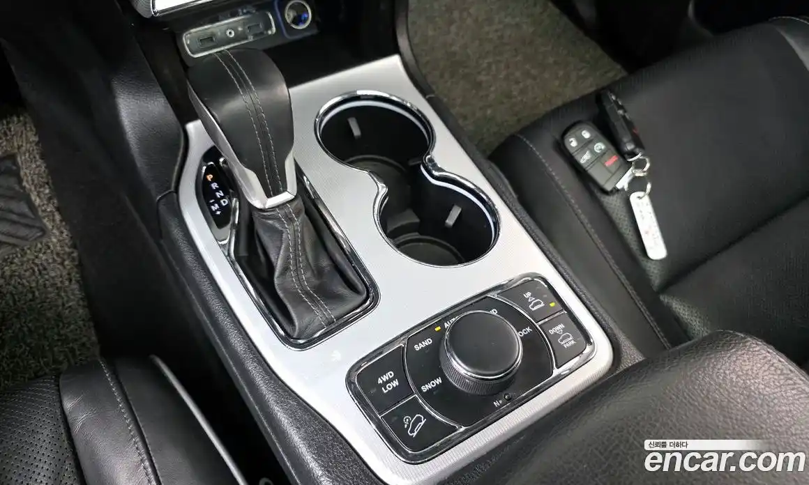 Jeep Cherokee 2019 3.6 гидро в Москве № 1838421, фото 12