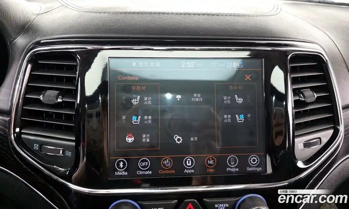 Jeep Cherokee 2019 3.6 гидро в Москве № 1838421, фото 23