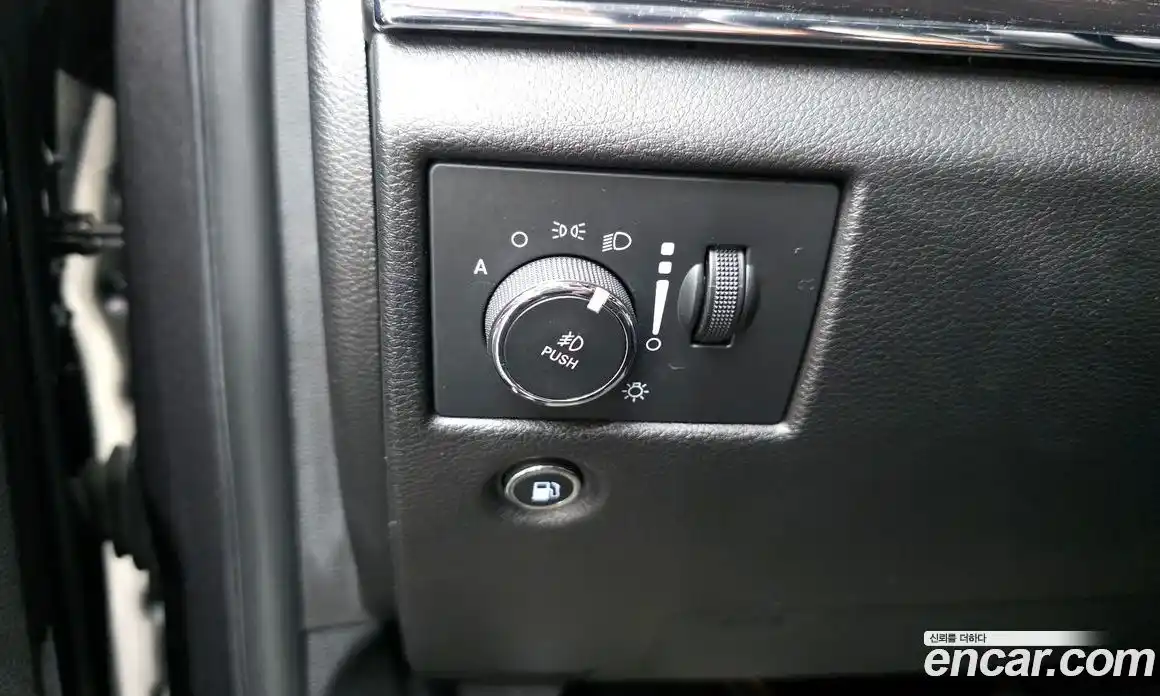 Jeep Cherokee 2019 3.6 гидро в Москве № 1838421, фото 36