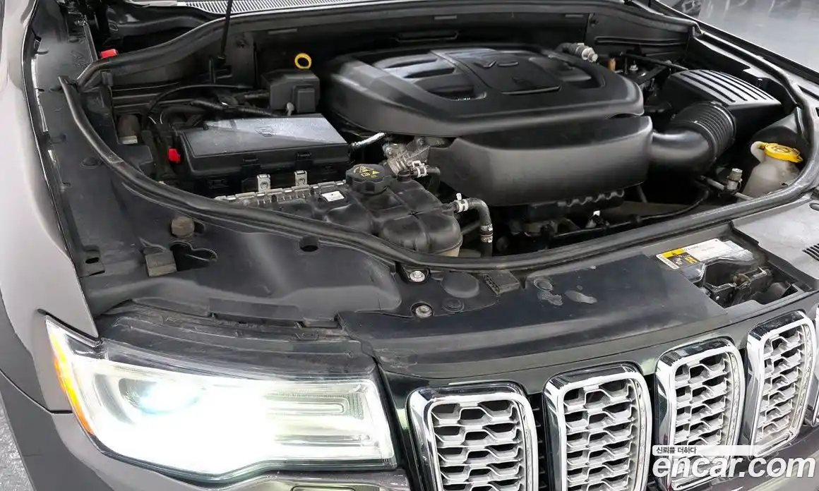 Jeep Cherokee 2019 3.6 гидро в Москве № 1838421, фото 6