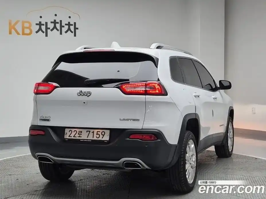Jeep Cherokee 2016 2.2 гидро в Москве № 1838469, фото 3