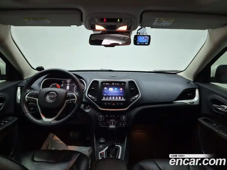 Jeep Cherokee 2016 2.2 гидро в Москве № 1838469, фото 7