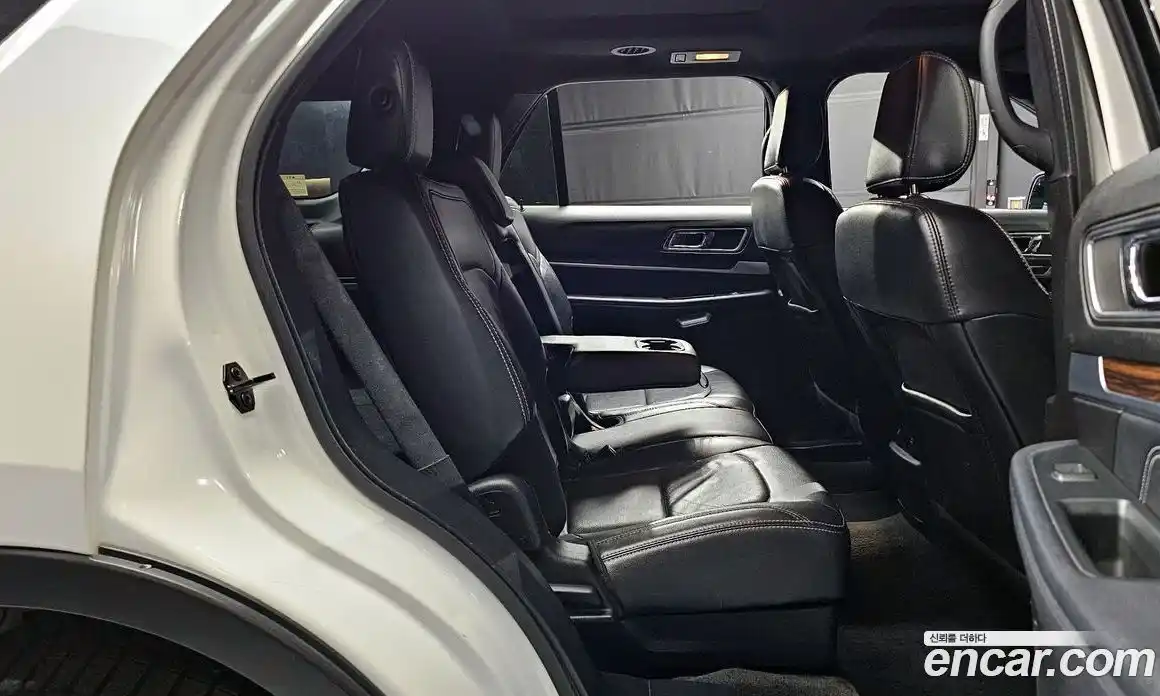 Ford Explorer 2018 2.3 гидро в Москве № 1838902, фото 11