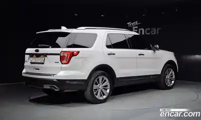 Ford Explorer 2018 2.3 гидро в Москве № 1838902, миниатюра 2