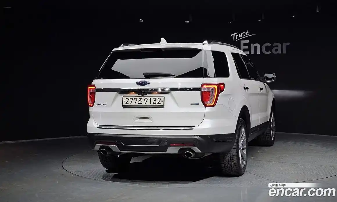 Ford Explorer 2018 2.3 гидро в Москве № 1838902, фото 4