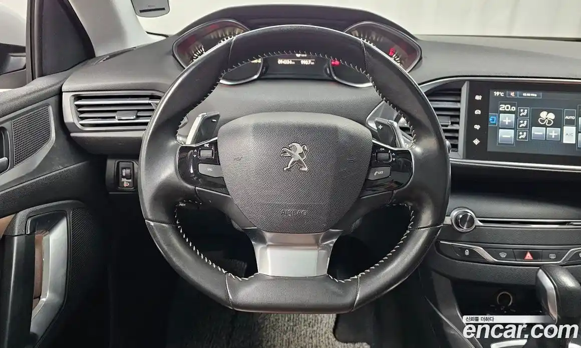 Peugeot 308 2015 1.6 гидро в Москве, фото 13
