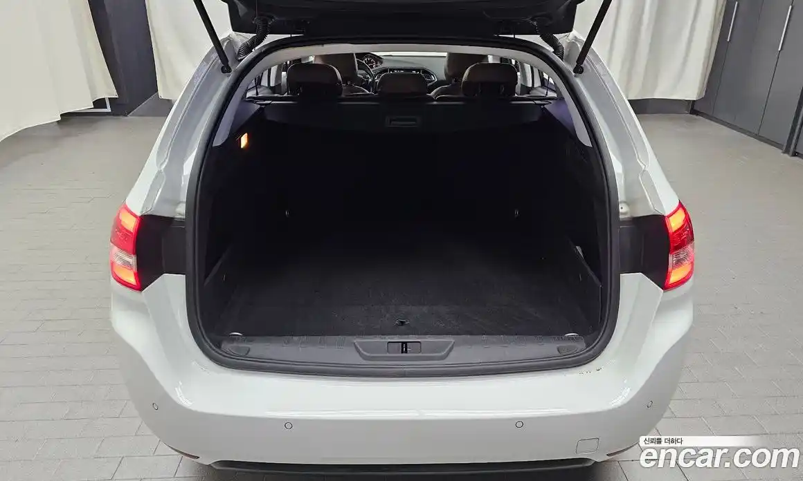 Peugeot 308 2015 1.6 гидро в Москве, фото 20