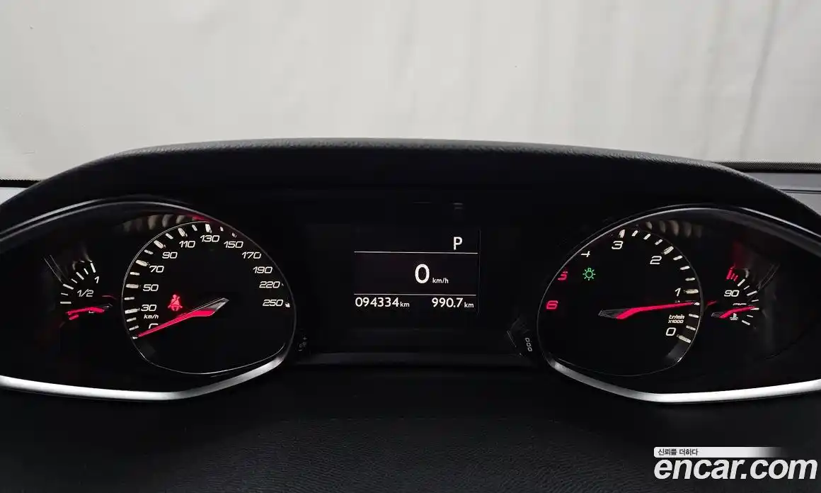Peugeot 308 2015 1.6 гидро в Москве, фото 8