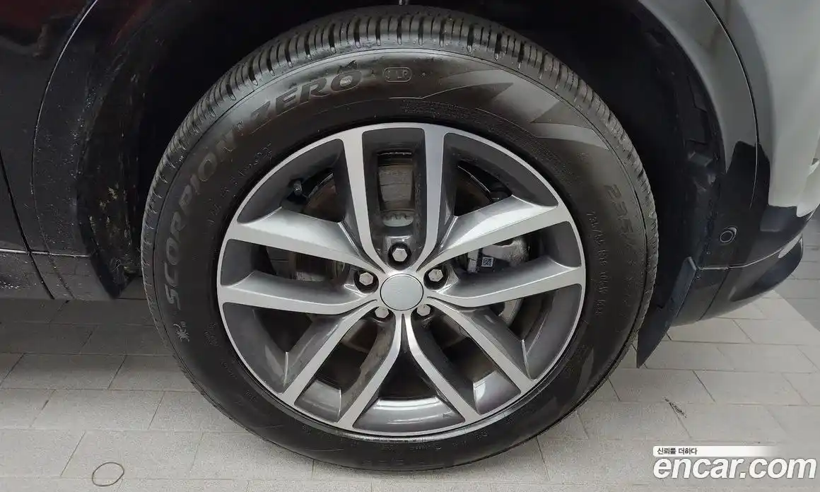 Land Rover Discovery Sport 2024 2.0 гидро в Москве № 231128, фото 5