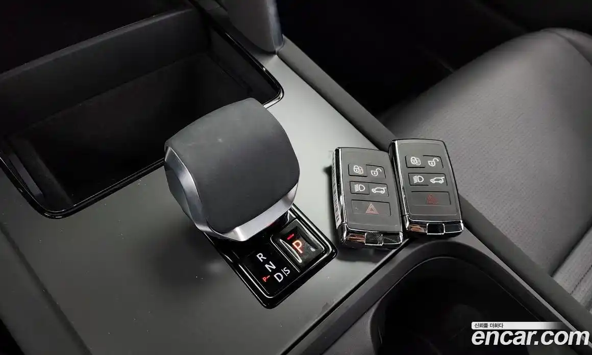 Land Rover Discovery Sport 2024 2.0 гидро в Москве № 231128, фото 9