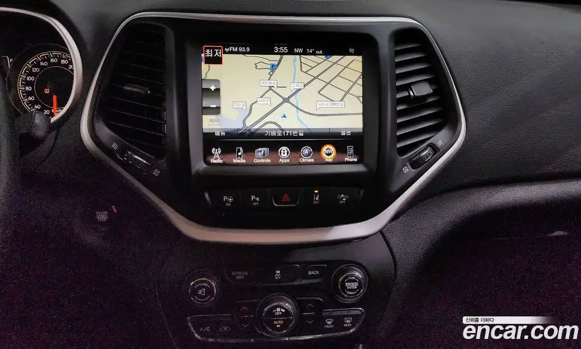 Jeep Cherokee 2017 2.4 гидро в Москве № 232644, фото 14