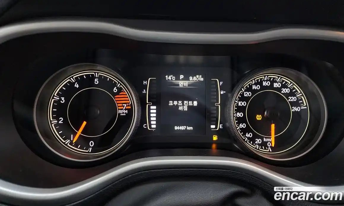 Jeep Cherokee 2017 2.4 гидро в Москве № 232644, фото 8