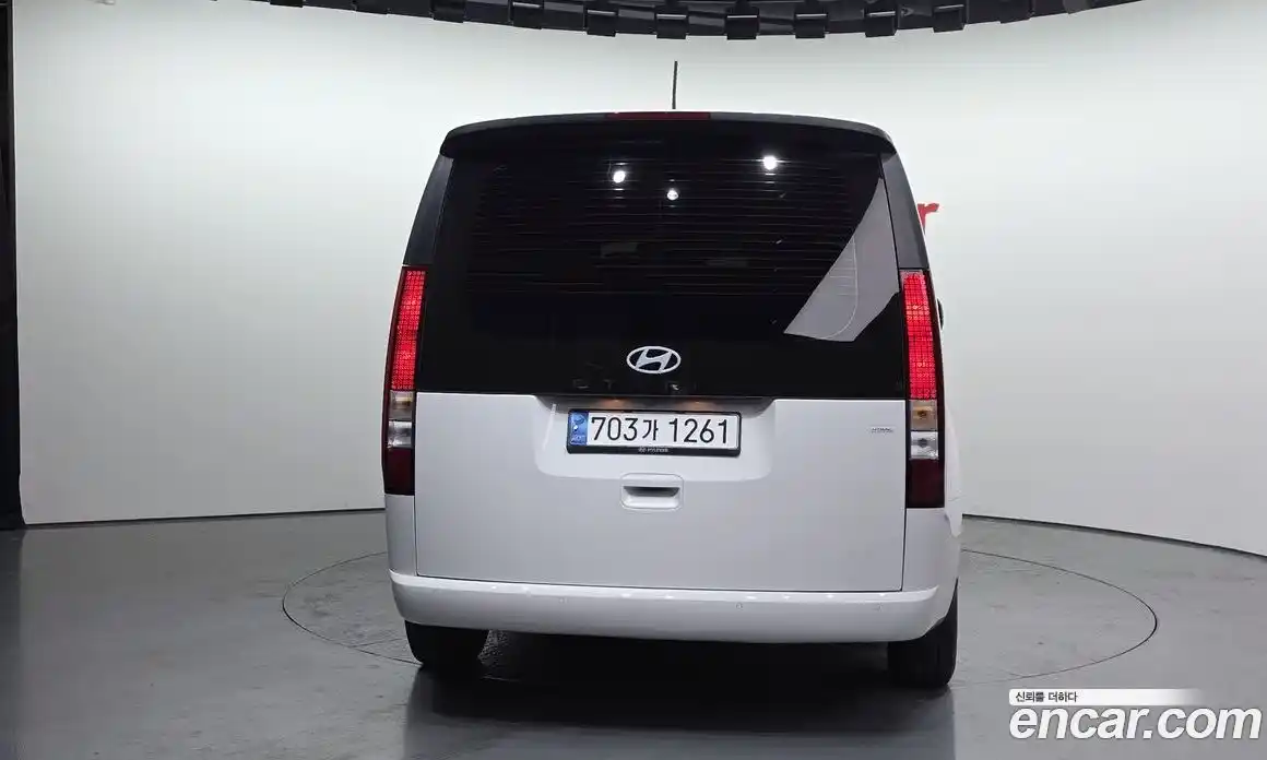 Hyundai Staria 2024 2.2 гидро в Москве № 119999, фото 4