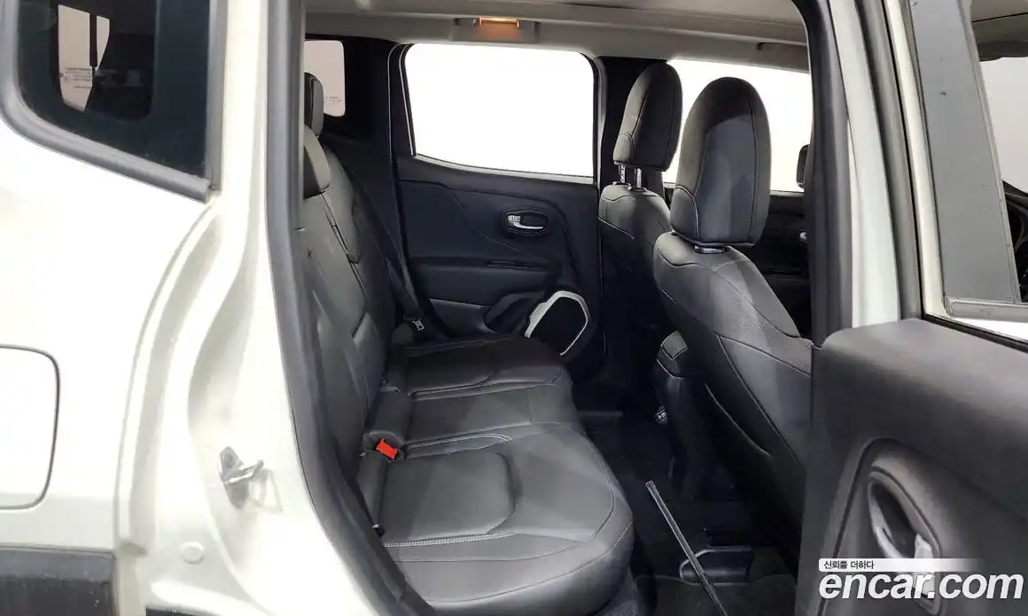 Jeep Renegade 2018 2.4 гидро в Москве № 1251646, фото 17