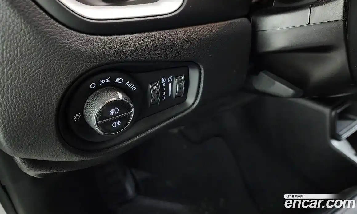 Jeep Renegade 2018 2.4 гидро в Москве № 1251646, фото 24