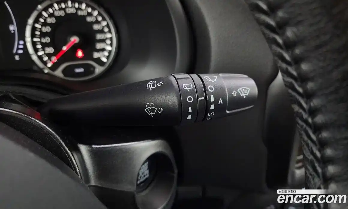 Jeep Renegade 2018 2.4 гидро в Москве № 1251646, фото 29