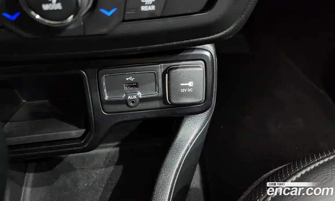 Jeep Renegade 2018 2.4 гидро в Москве № 1251646, фото 33