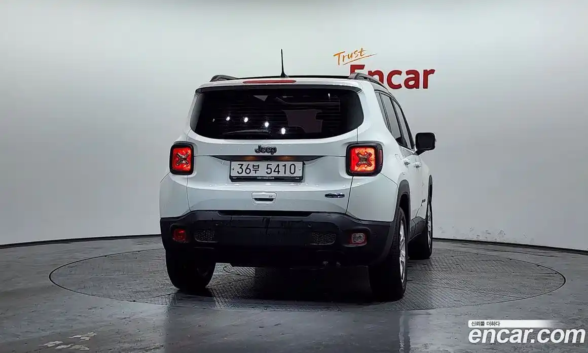 Jeep Renegade 2018 2.4 гидро в Москве № 1251646, фото 4