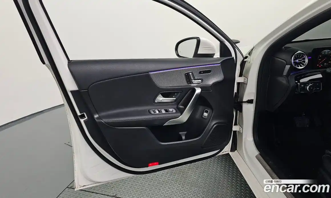 Mercedes-Benz A-Class 2021 2.0 гидро в Москве № 1279584, фото 14
