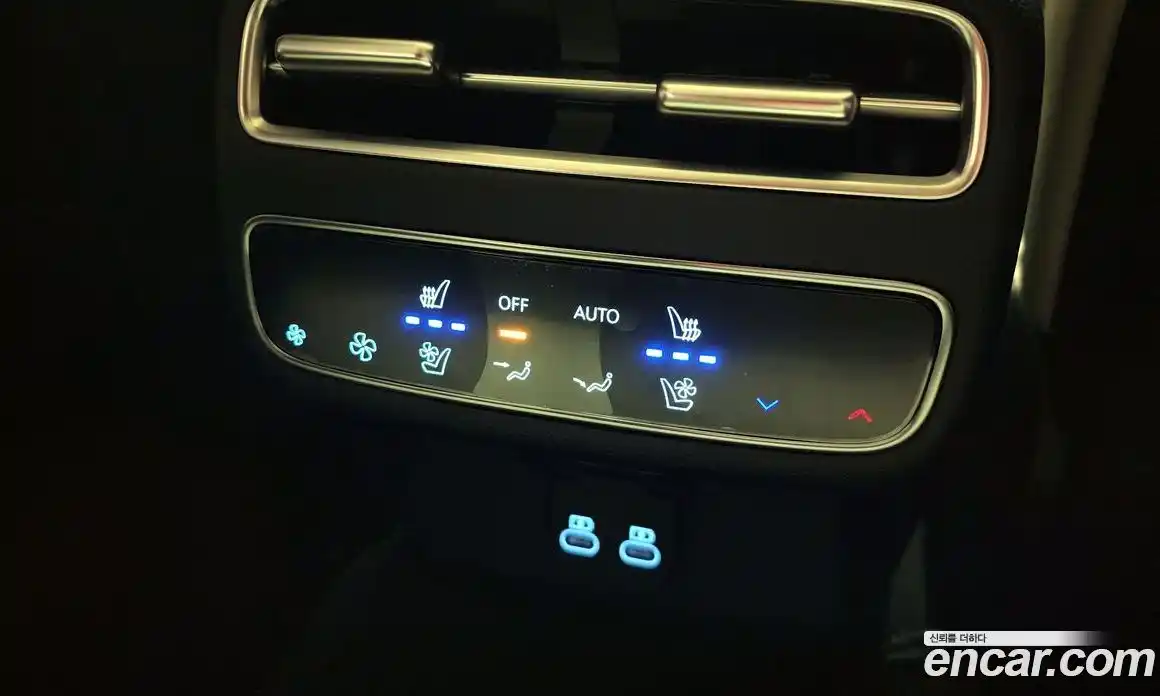 Genesis GV70 2025 2.5 гидро в Москве, фото 36