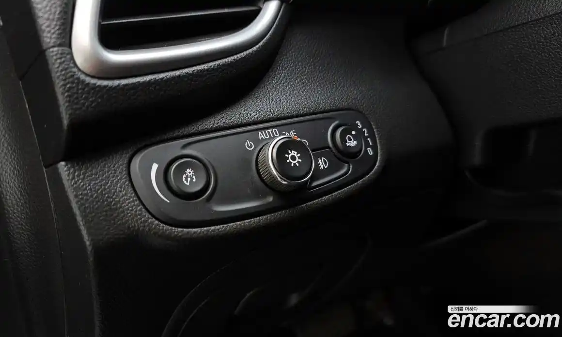 Chevrolet Trax 2017 1.4 гидро в Москве № 1320108, фото 24