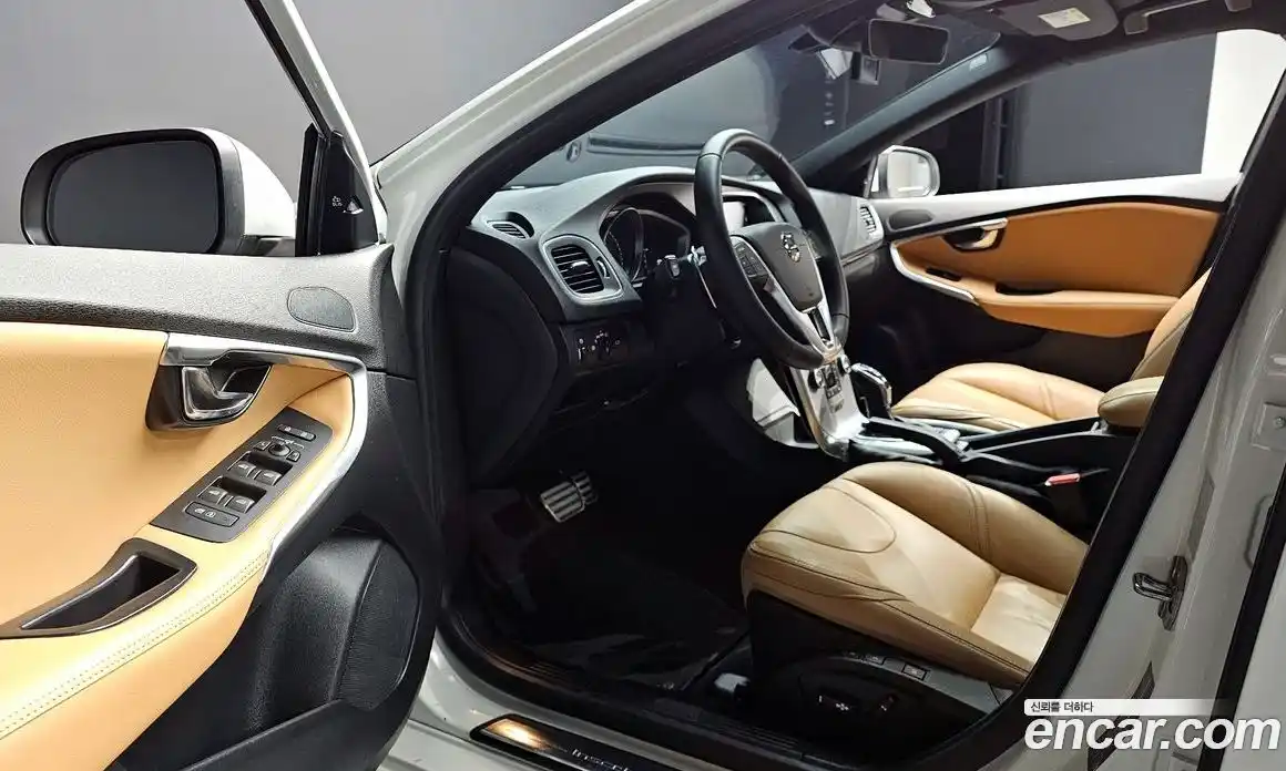 Volvo V40 2018 2.0 гидро в Москве № 1348831, фото 13