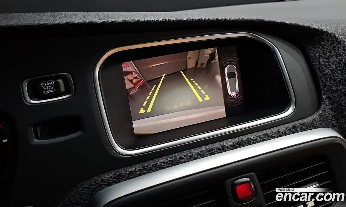 Volvo V40 2018 2.0 гидро в Москве № 1348831, фото 24