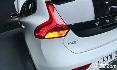 Volvo V40 2018 2.0 гидро в Москве № 1348831, миниатюра 9