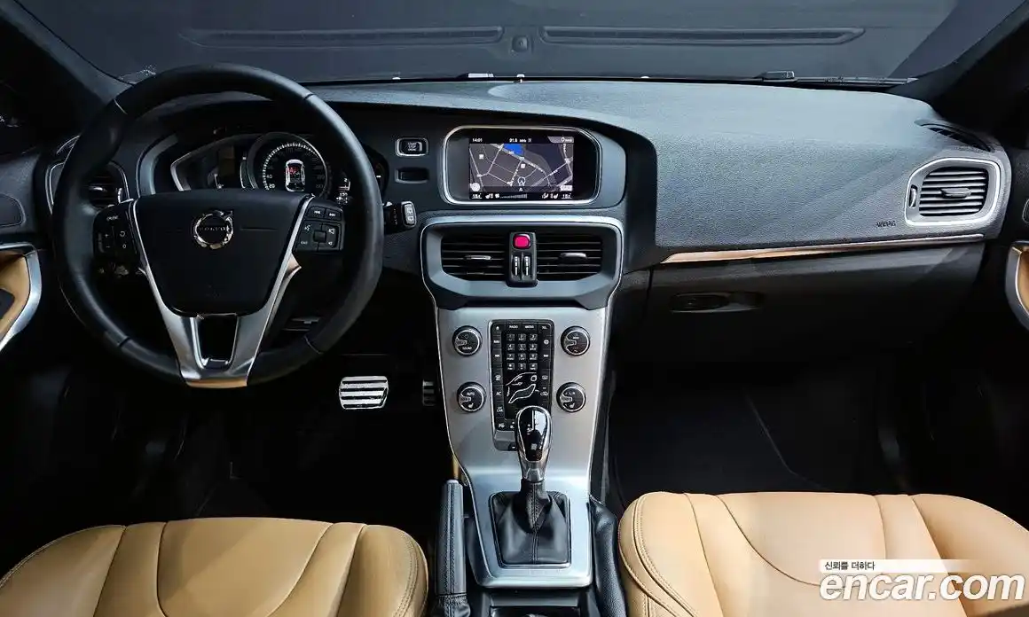 Volvo V40 2018 2.0 гидро в Москве № 1348831, фото 10