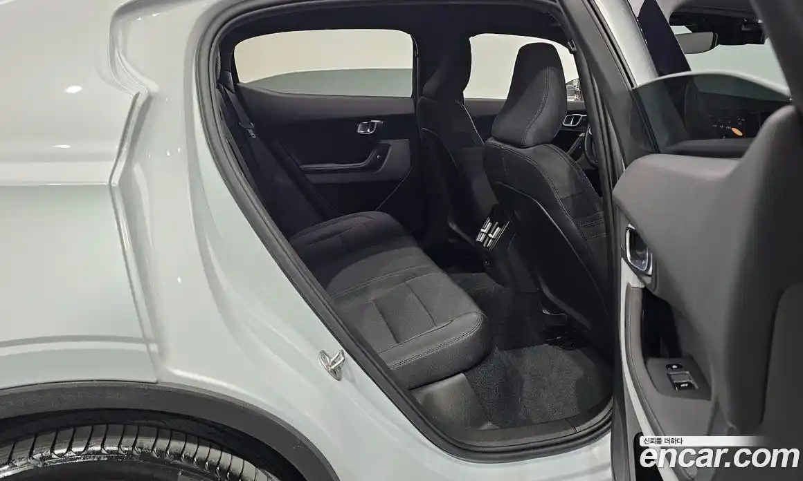Polestar Polestar 2 2023 0.2 гидро, фото 17