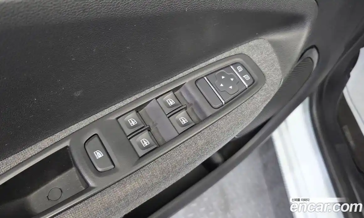 Renault Zoe 2021 0.2 гидро в Москве № 1402256, фото 19