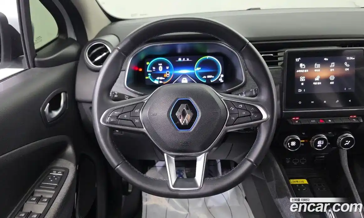 Renault Zoe 2021 0.2 гидро в Москве № 1402256, фото 21