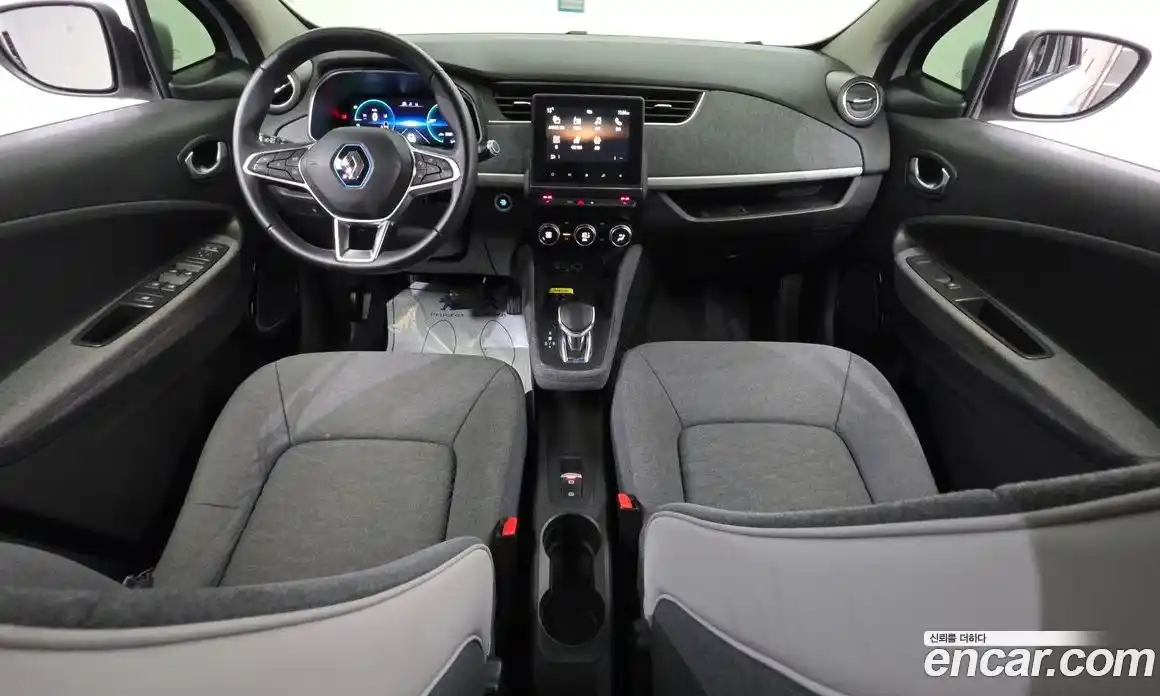Renault Zoe 2021 0.2 гидро в Москве № 1402256, фото 27
