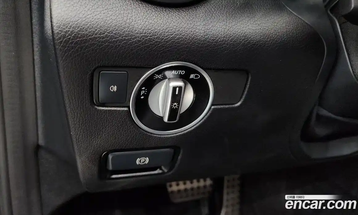 Mercedes-Benz SLC-Class 2017 2.0 гидро в Москве № 140323, фото 14