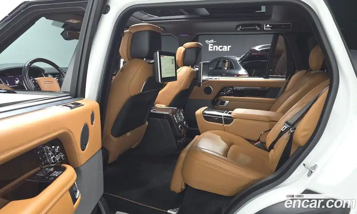 Land Rover Range-Rover 2019 5.0 гидро в Москве № 1405114, фото 18