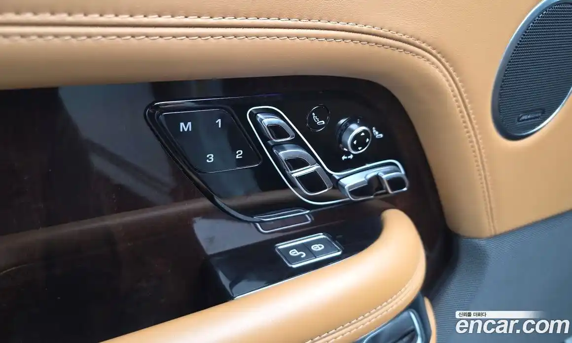 Land Rover Range-Rover 2019 5.0 гидро в Москве № 1405114, фото 24